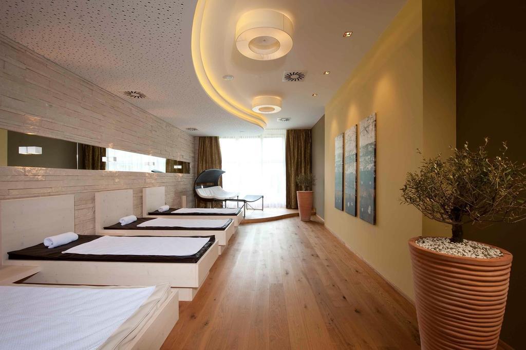 Hotel & Spa Sonne Sankt Kanzian am Klopeiner See Exteriör bild
